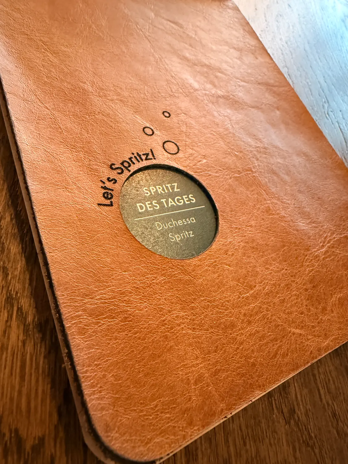 COCOON HOTELS — Food meets Design, Detailansicht von KOPFBRAND